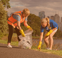 Rotary team cleaning up the community